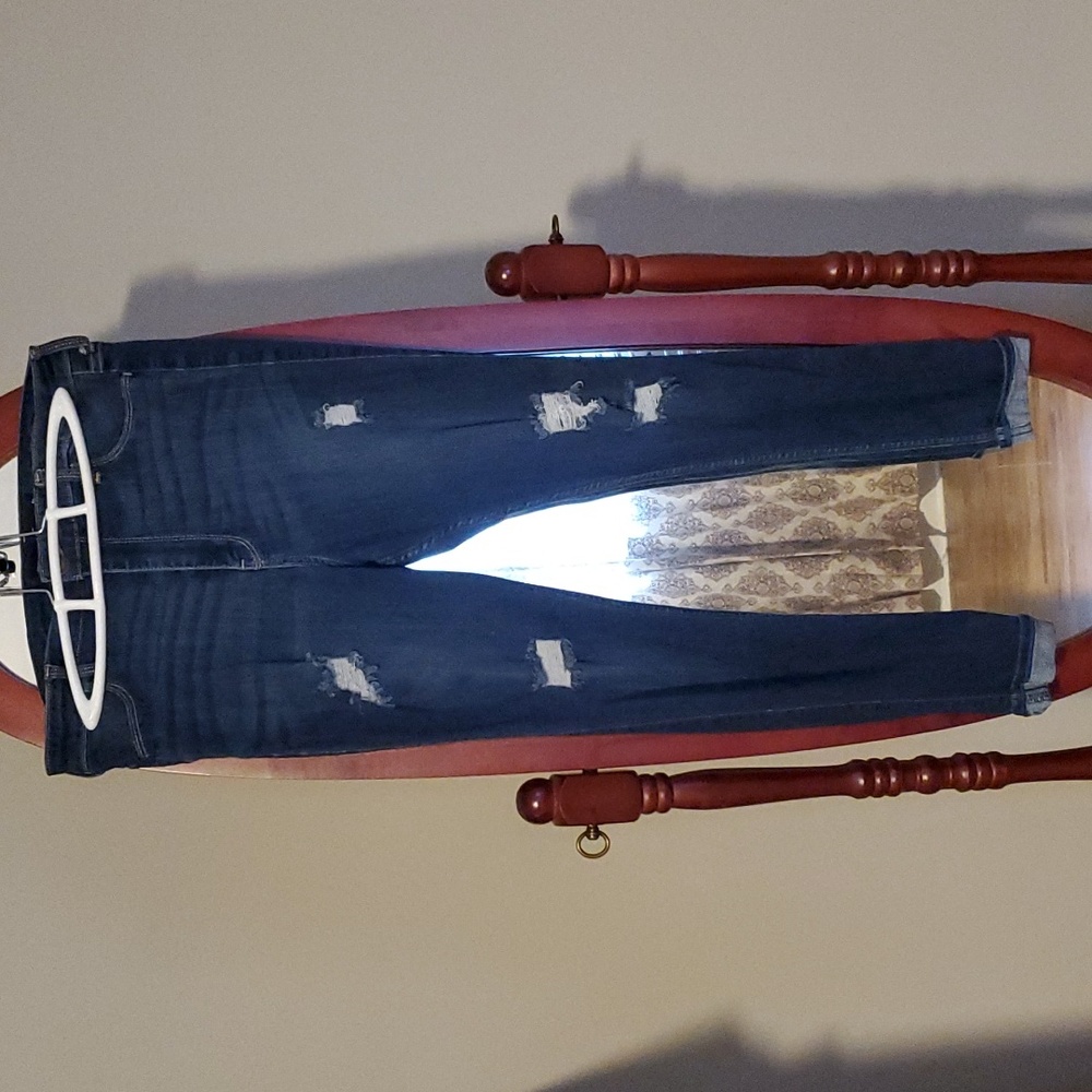 Hollister Ultra High-Rise Jean Legging 13 Short